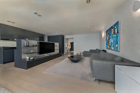 Záhreb, Sveti Duh - Moderný päťizbový byt 150 m2