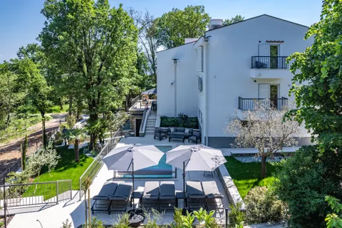 ZASEBNO: Kvarner, Opatija - Luksuzna vila na čudoviti lokaciji