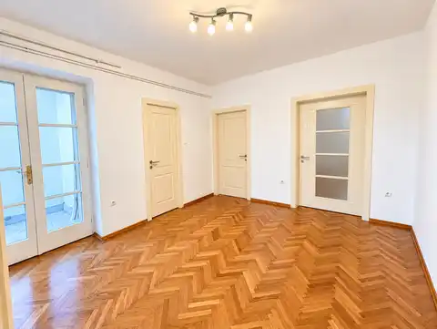 Geschäftsräume 75 m², 4 Räume — Martićeva, Zagreb