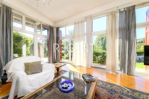 Zagrzeb, Šestine - Willa rodzinna otoczona zielenią 550 m2