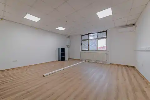 Sveta Nedelja - Komerčný priestor 1600 m2