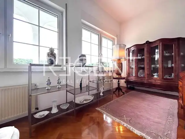Zapresic, Donja Pusca – Exclusive family villa with a beautiful garden