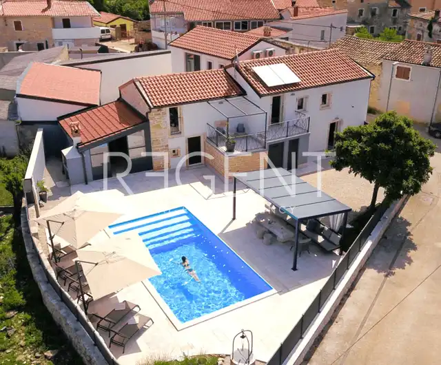 Istrie, Poreč – Nádherná kamenná vila