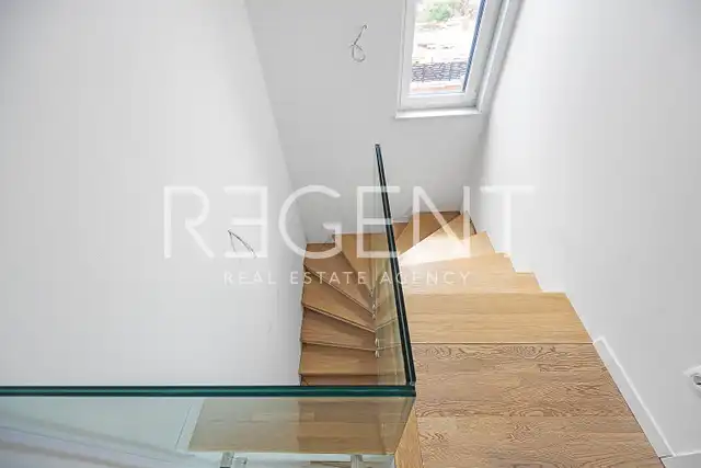 Istra, Tar - Dvoetažan stan u novogradnji 175 m2