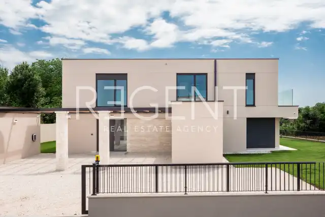Istrien, Labinci - Luxuriöse Villa mit Pool 303,34 m2