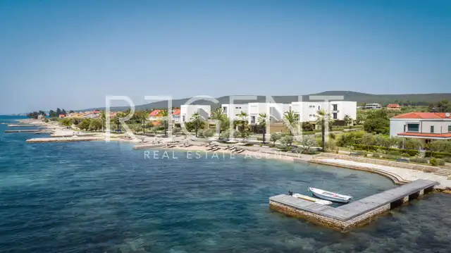 Turanj – više etažni stan 164 m², 4 sobe, bazen, more, novogradnja