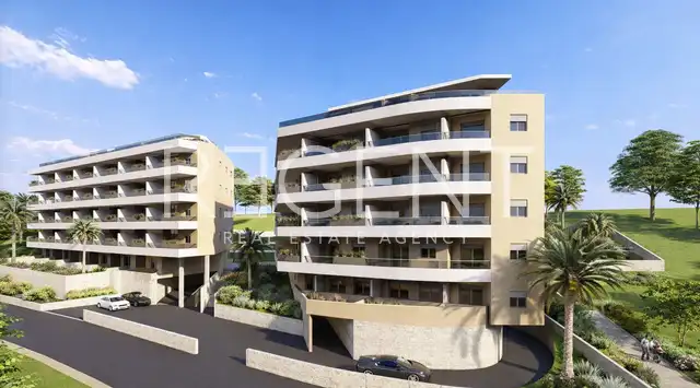 Split, Visoka - Dvosoban stan s lođom i terasom u modernoj novogradnji