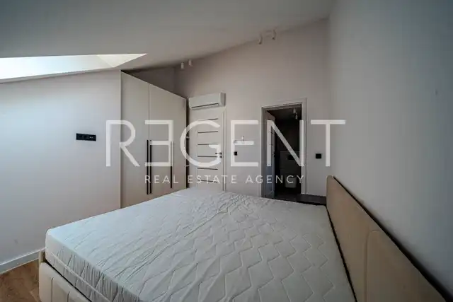 Pelješac, Orebić - Trosoban apartman s loftom i terasom u novogradnji