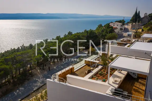 Omiš – Dvě exkluzivní vily s bazény a panoramatickým výhledem