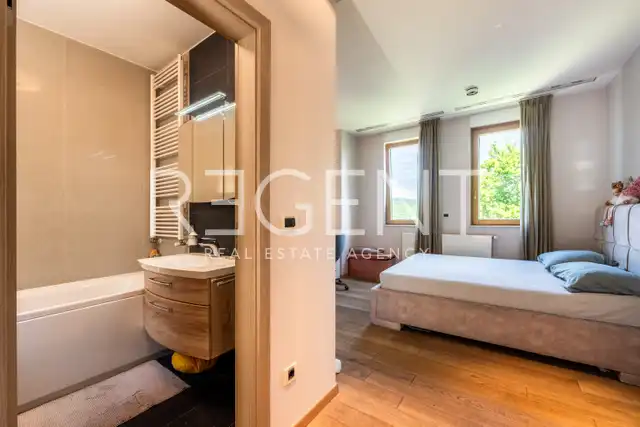 Haus 376 m², Gornje Prekrižje — Grundstück 704 m²