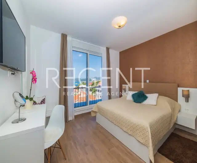 Trogir, Čiovo – Nádherná vila s výhledem na moře