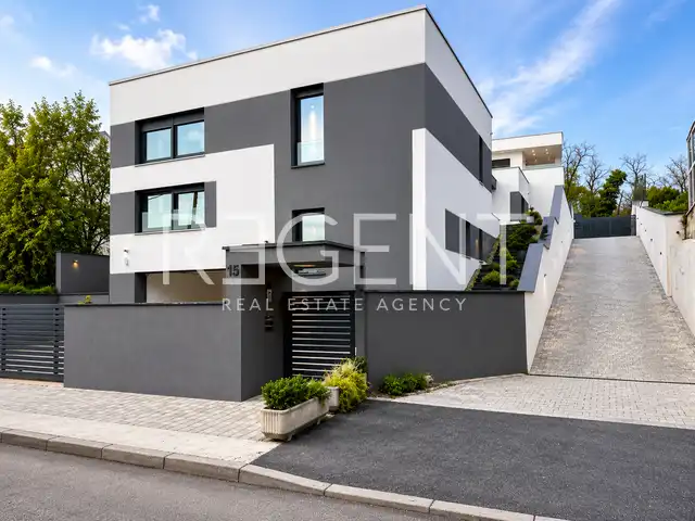 Dům 370 m², Maksimir — 4 ložnice, zahrada, garáž