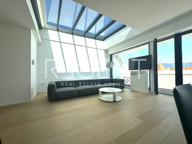 Zagreb, Center, Ban Center - Exclusive penthouse with a view of the cathedral