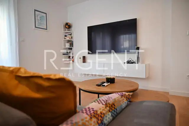 Podstrana, Strožanac - Two-bedroom apartment with garden 71 m2 long term