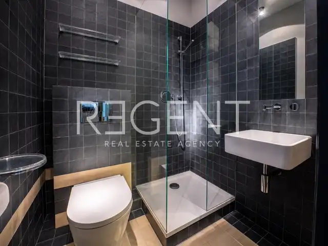 Zagreb, Masarykova – Artistic duplex with 6-meter ceilings