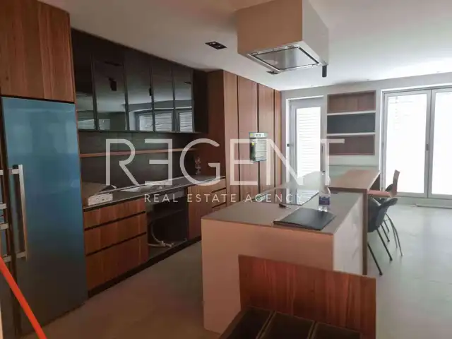 Istrie, Pula - Luxusní Penthouse o velikosti 240 m2 v novostavbě