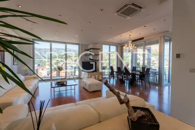 Dubrovnik, Lapad - Luksuzan četverosoban penthouse s krovnom terasom