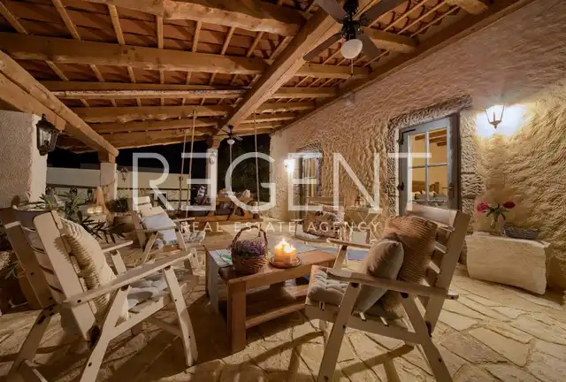 Krk, Malinska - Semi-detached villa with pool and sea view