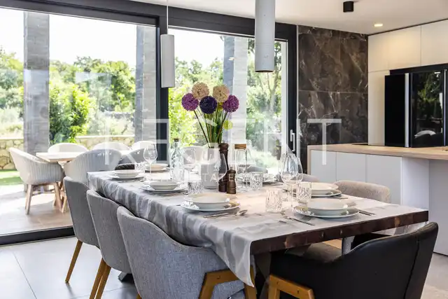 Krk, Linardići - Villa di lusso con vista mare, piscina a sfioro e sauna 350m2
