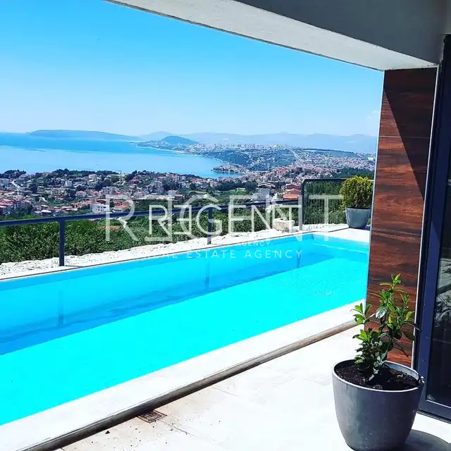 Split, Podstrana – Mestská vila s panoramatickým výhľadom
