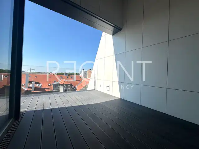 Zagreb, Center, Ban Center - Exclusive penthouse with a view of the cathedral
