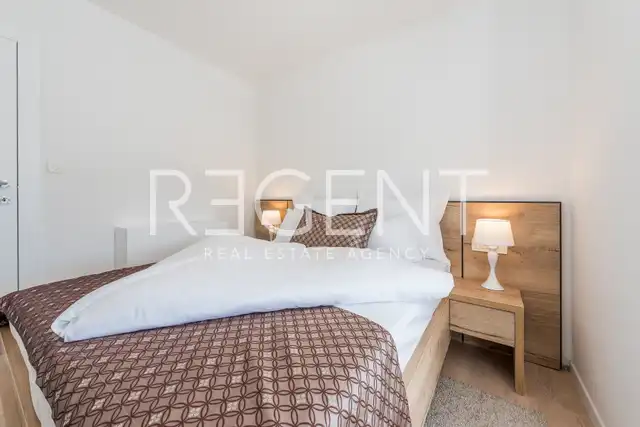 Brač, Milna - Moderní vila v první řadě u moře, 264 m2