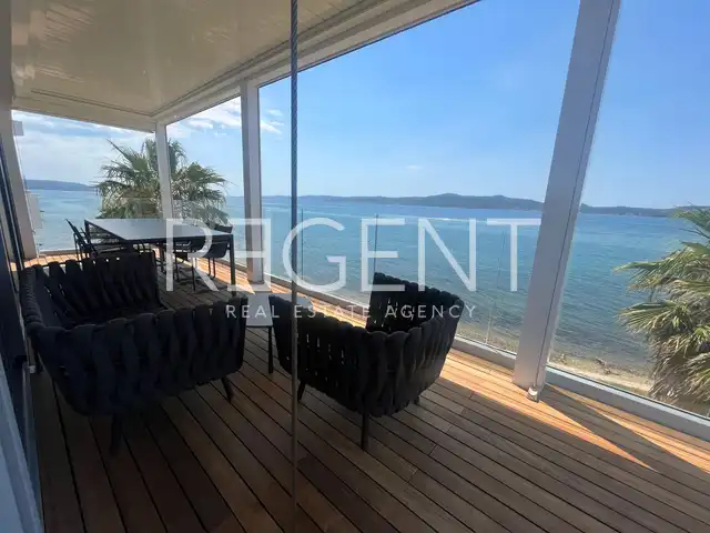 Zadar, Sukošan - Luksuzni penthouse v prvi vrsti do morja