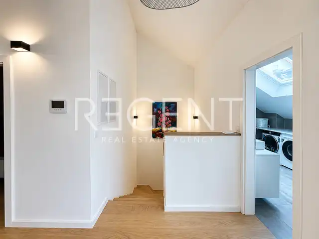 Zagreb, Maksimir– dvoetažni stan 80 m², 2SS, parking