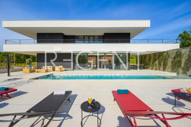 Istra, Oprtalj - Luxusná dizajnérska vila 682 m2 novostavba