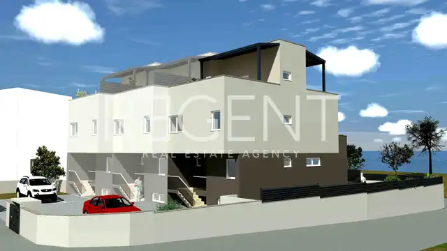 Kaštel Štafilić - Villa mit Dachterrasse und Pool in Strandnähe