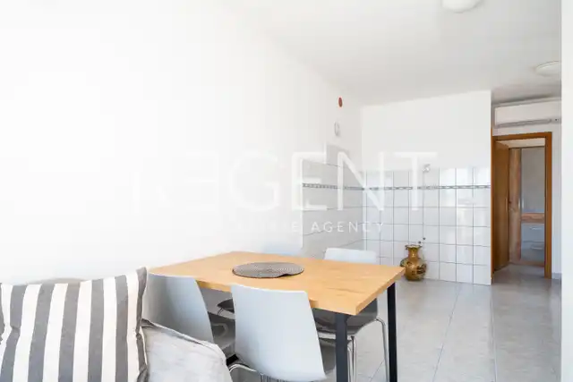 Šibenik, Rogoznica - Dům se šesti apartmány
