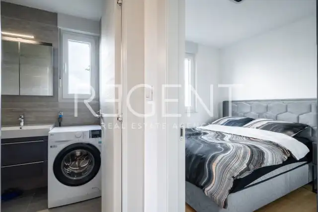 Split, Mejaši - One-bedroom apartment with a terrace and outdoor parking space