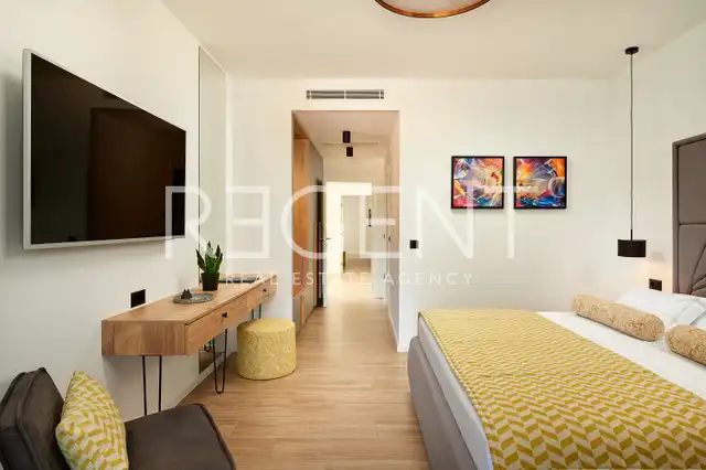 Marina Hills Resort — 3 vily s bazénom, 12 izieb a výhľad na more