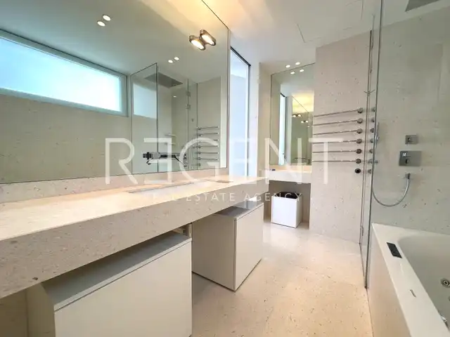 Zagreb, Center, Ban Center - Exclusive penthouse with a view of the cathedral