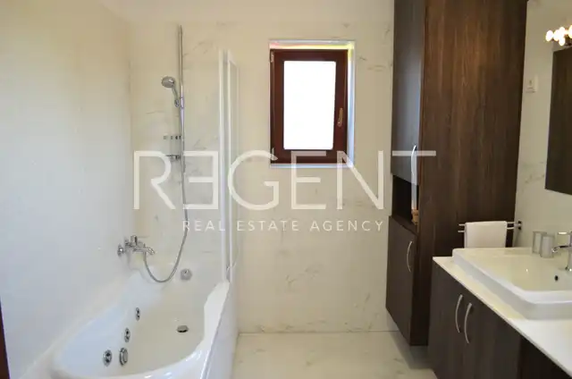 Istria, Sveti Lovreč - Autentická kamenná vila 280 m2