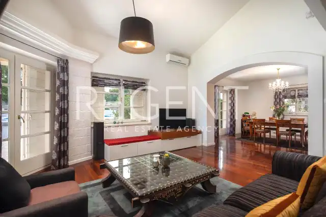 Istria, Poreč – Priestranná a elegantná vila s bazénom 400 m2