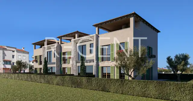 Таунхаус 152 м² Пореч — сад 140 м², терраса