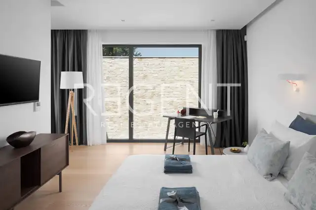 Istrie, Ližnjan - luxusní vila s privátním bazénem 400m2
