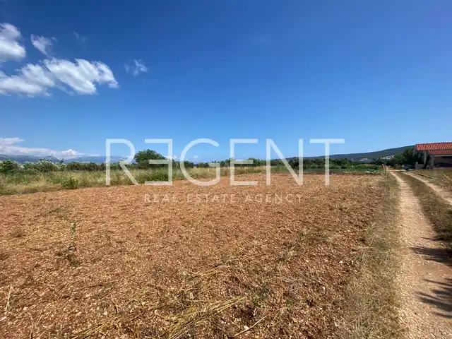 Split, Kaštel Štafilić - building plot first row to the sea, 5600 m2