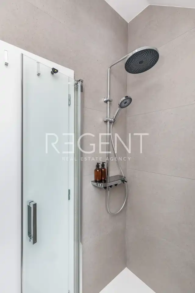 Brač, Pučišća - Nádherná kamenná vila 120 m2