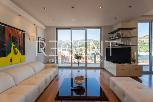 Dubrovnik, Lapad - Luksuzan četverosoban penthouse s krovnom terasom