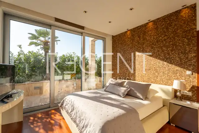 Dubrovnik, Lapad - Luksuzan četverosoban penthouse s krovnom terasom