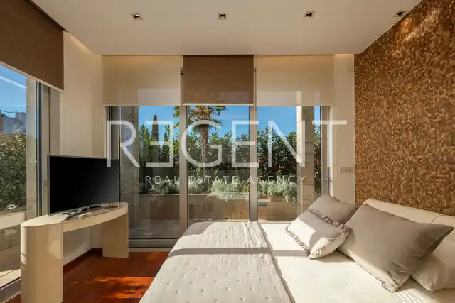 Dubrovnik, Lapad – penthouse 268 m², krovna terasa, bazen, garaža
