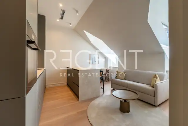 Stan 33 m² za najam — prvi najam, Centar