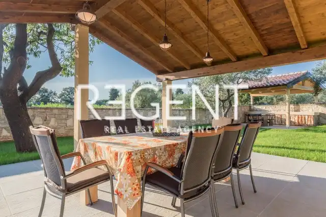 Istrien, Fažana - Villa mit Pool 180 m2