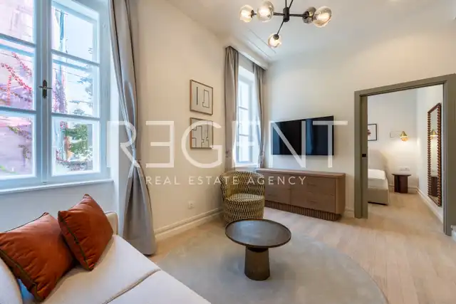 Stan 35 m² za najam — prvi najam, Centar