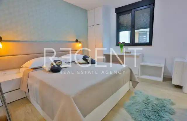 Split, Kučine - Luxusná vila 700 m2