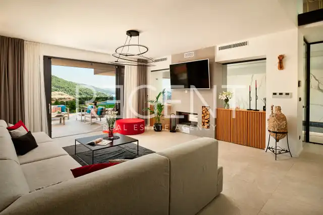 Marina Hills Resort — 3 vily s bazénom, 12 izieb a výhľad na more