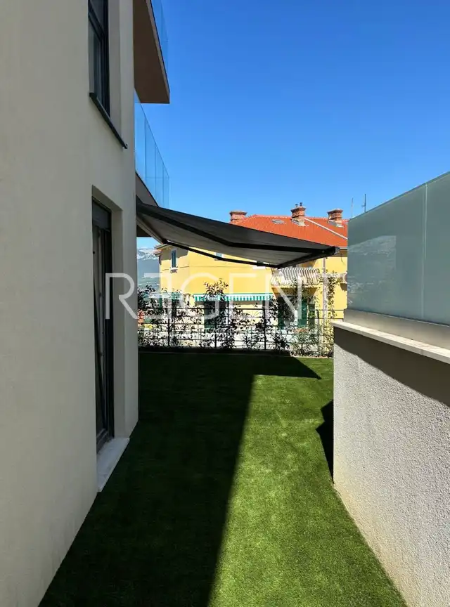 Split, Marjan - Trojizbový byt so záhradou 112 m2