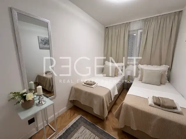 Solin, Japirko - Třípokojový byt s lodžií, sušárnou a sklepem
